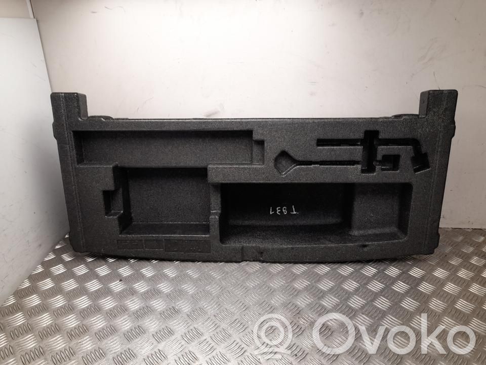 Mazda MX-30 Tool box 