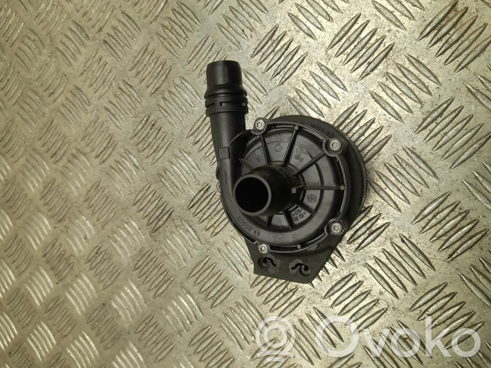 Opel Astra L Webasto pompe de circulation d'eau 