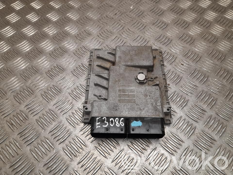 Audi Q7 4M Engine control unit/module 