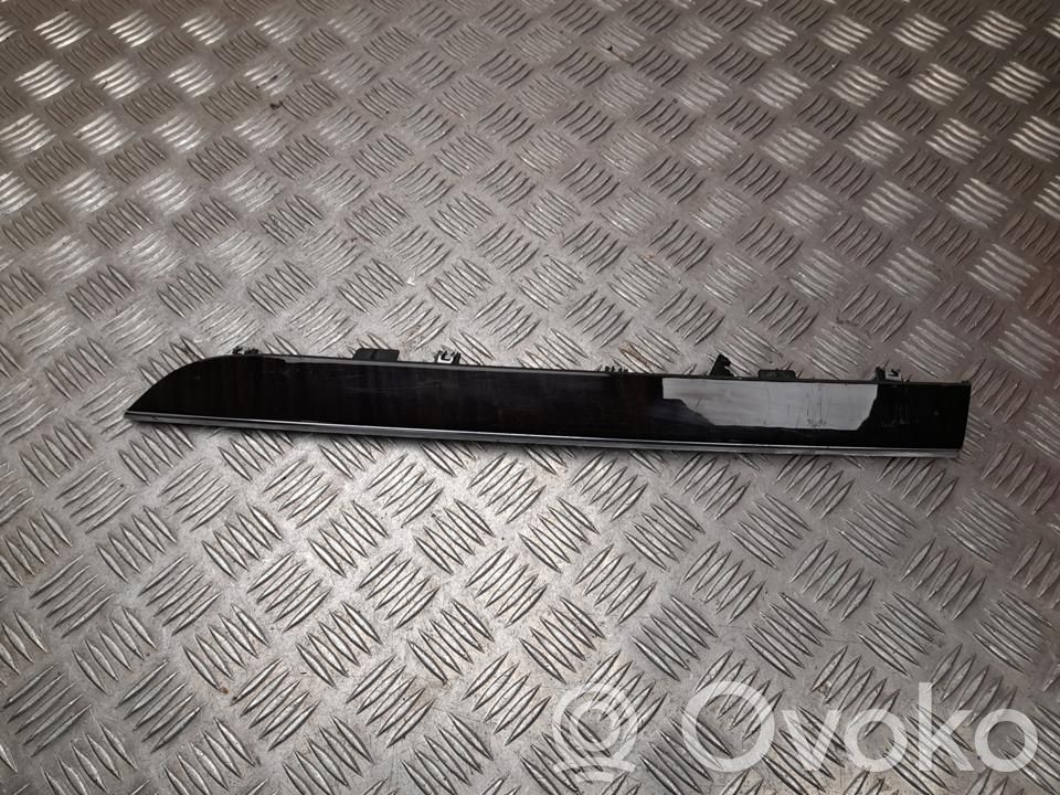 Volvo XC90 Dash center air vent grill 