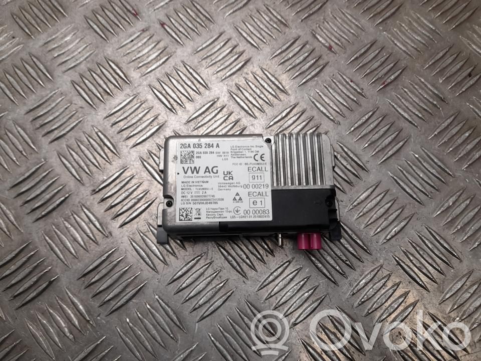 Volkswagen Taigo Aerial antenna amplifier 