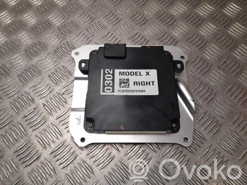Tesla Model X Door control unit/module 