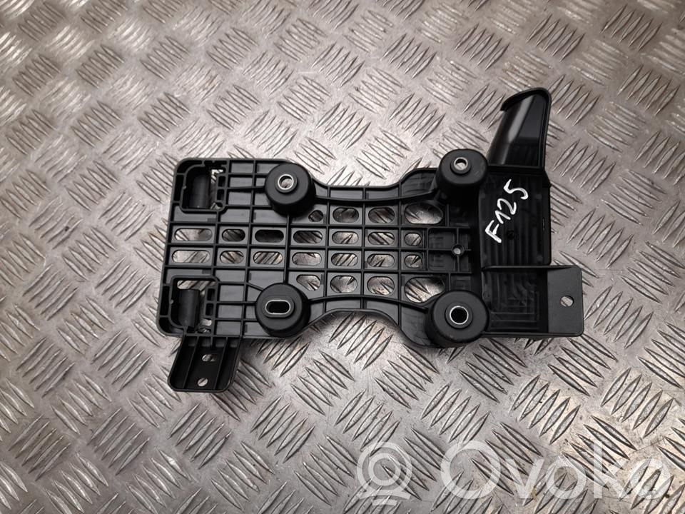BMW 5 G60 G61 Altre parti del cruscotto 
