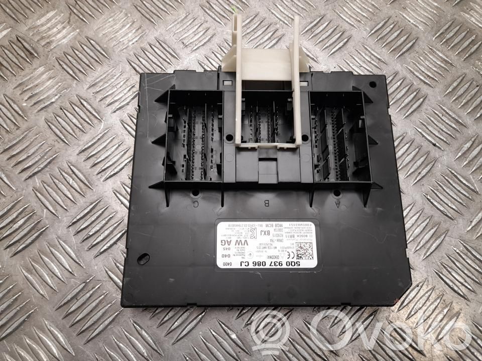 Volkswagen PASSAT B8 Module confort 