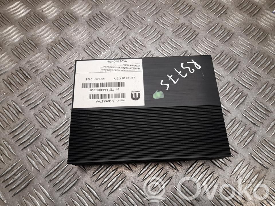 Garso stiprintuvas   68425657AA,R3775