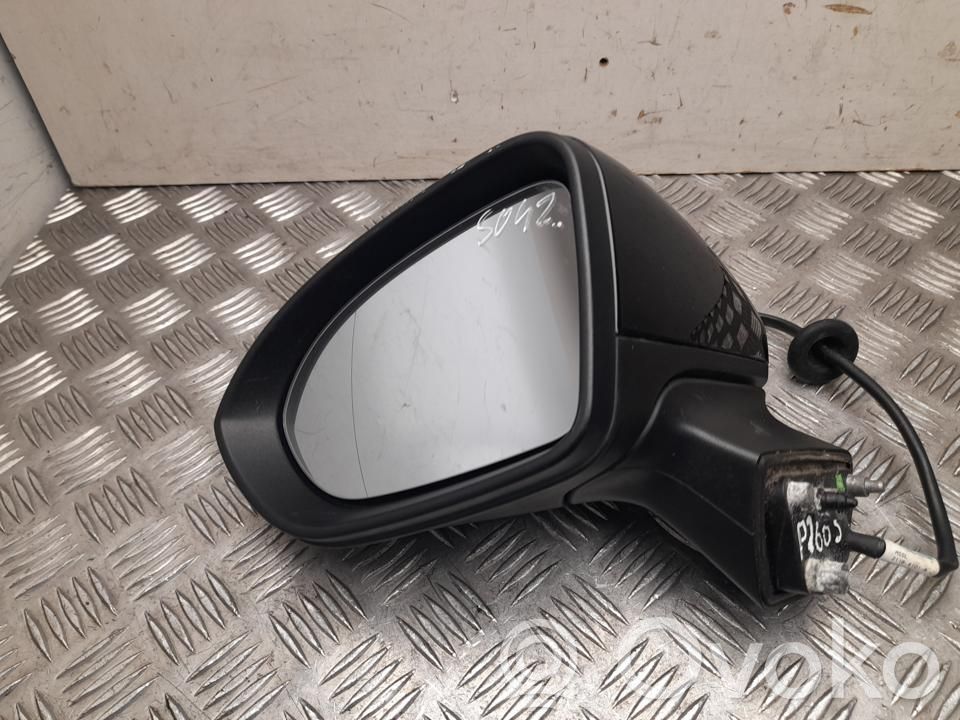 Opel Astra K Etuoven sähköinen sivupeili