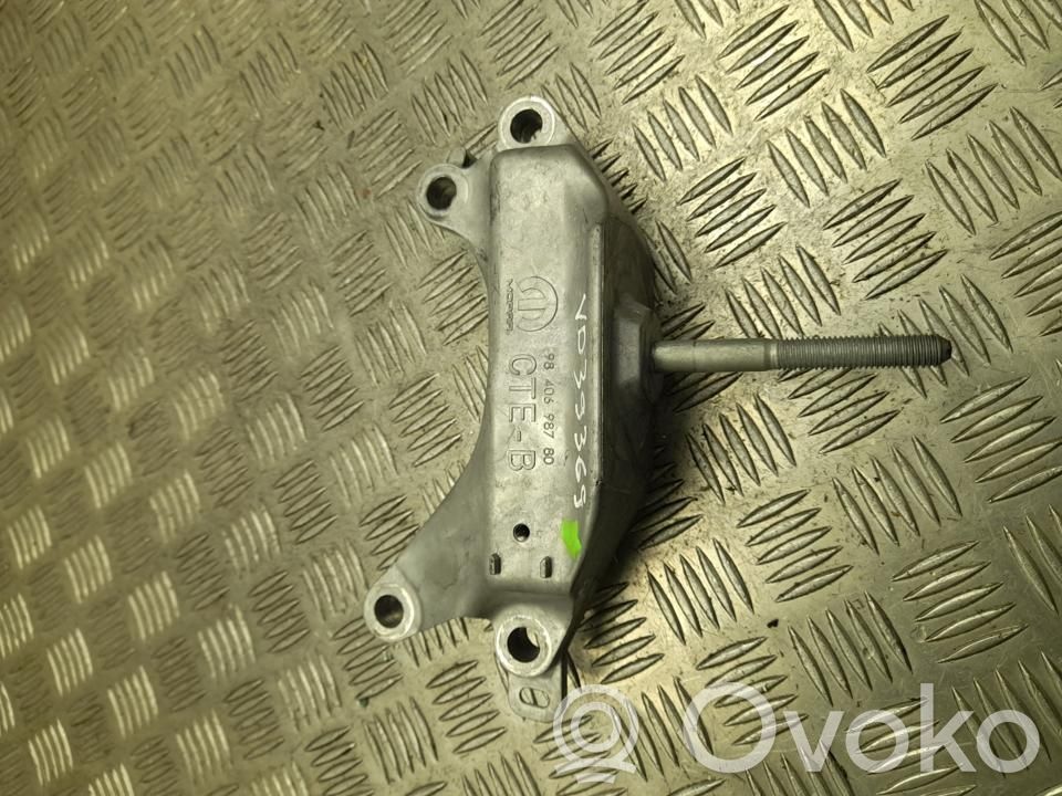 Opel Grandland X Engine mount bracket 