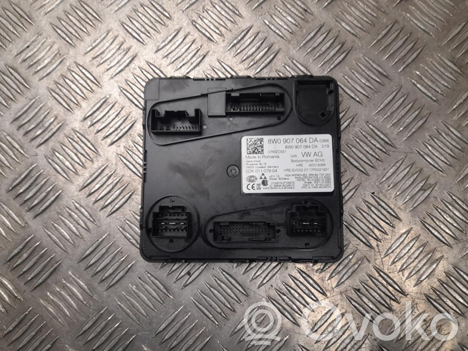 Audi A5 8T 8F Komforto modulis 