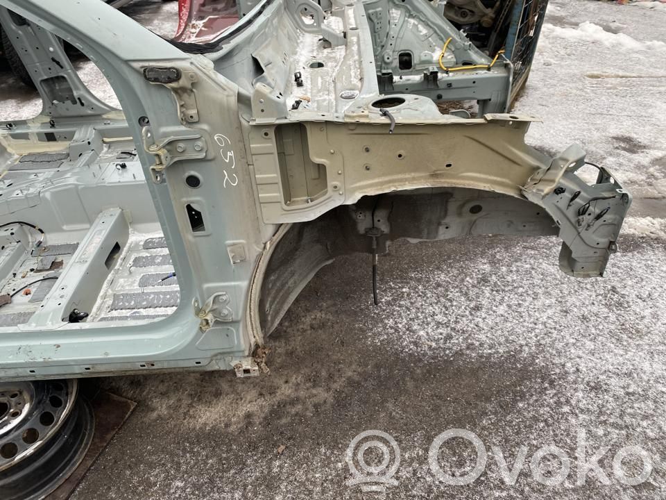 Panel lateral delantero   KETV652