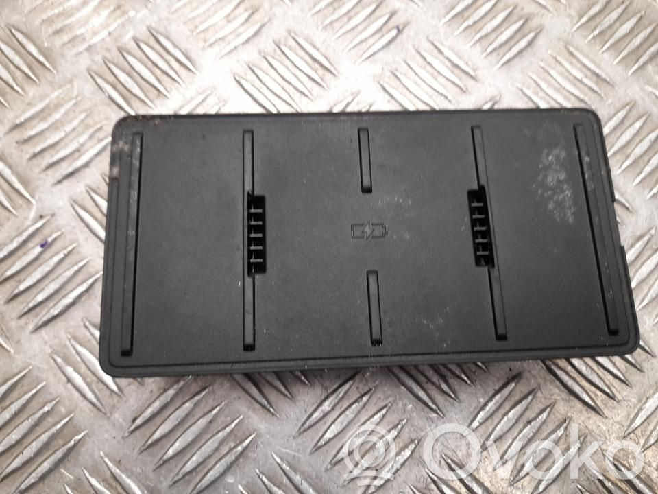 Audi Q5 SQ5 FY Wireless charging module 