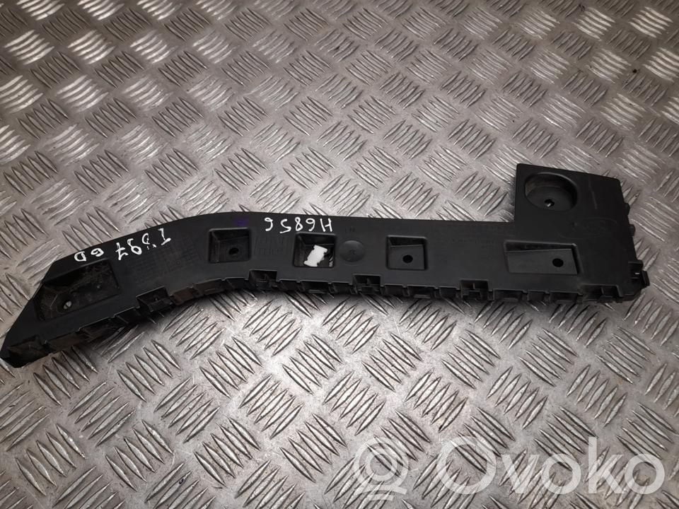Ford Explorer VI Rear bumper mounting bracket 
