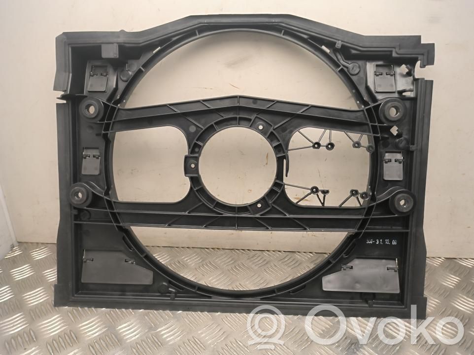 BMW 3 E46 Pannello di supporto del radiatore (usato)