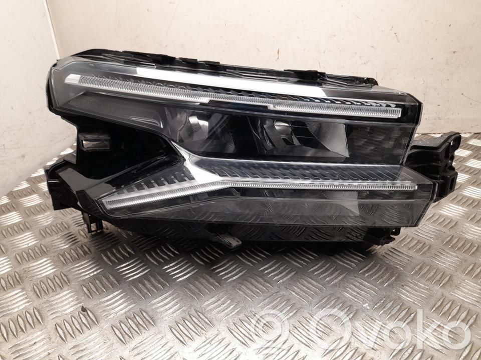 Citroen C5 Aircross Lampa przednia 