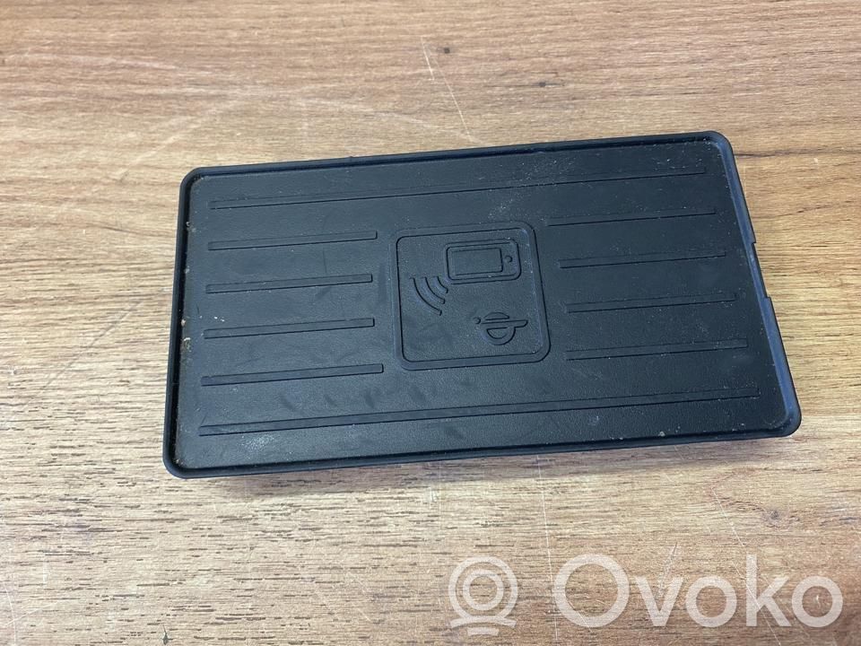 Cupra Ateca Wireless charging module 