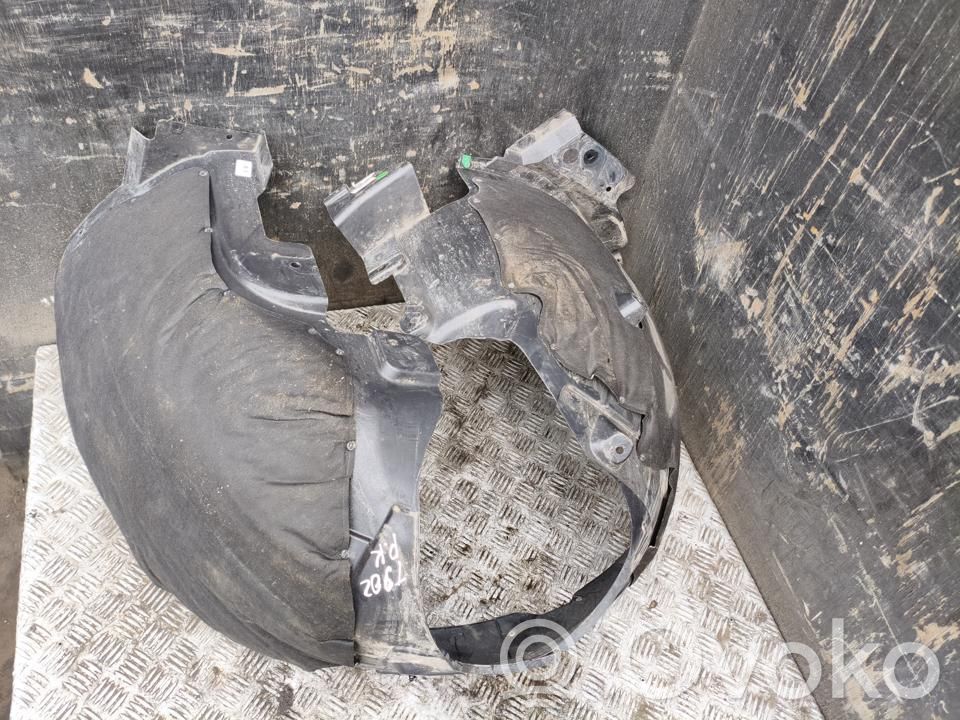 Polestar 4 Rivestimento paraspruzzi passaruota anteriore 