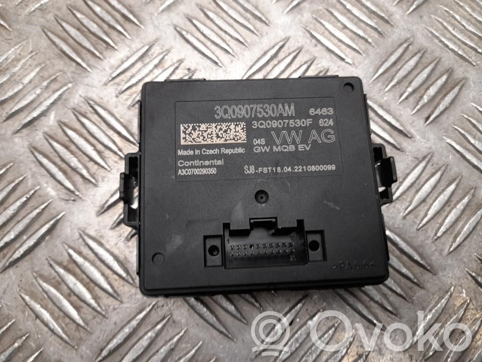 Volkswagen PASSAT B8 Gateway control module 