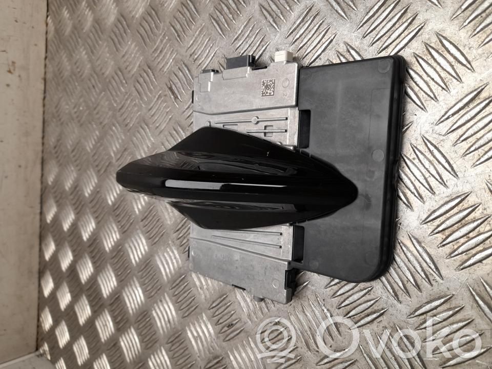 Opel Astra L GPS-pystyantenni 