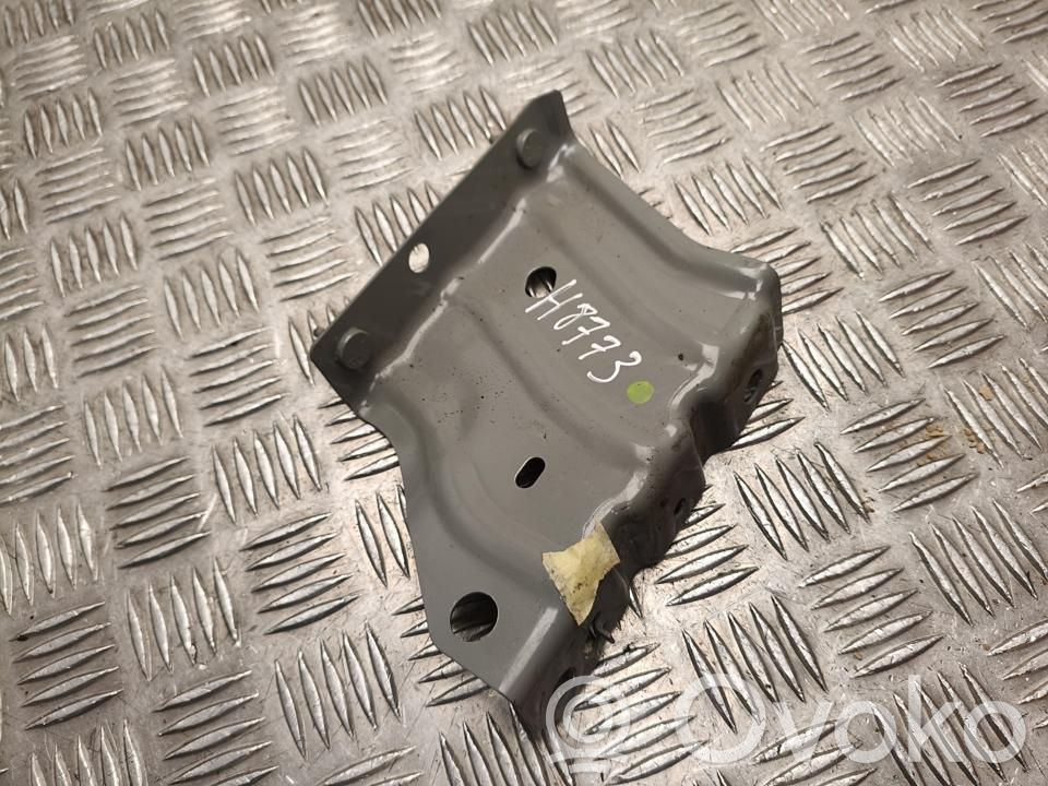 Renault Megane E-Tech Fender mounting bracket 