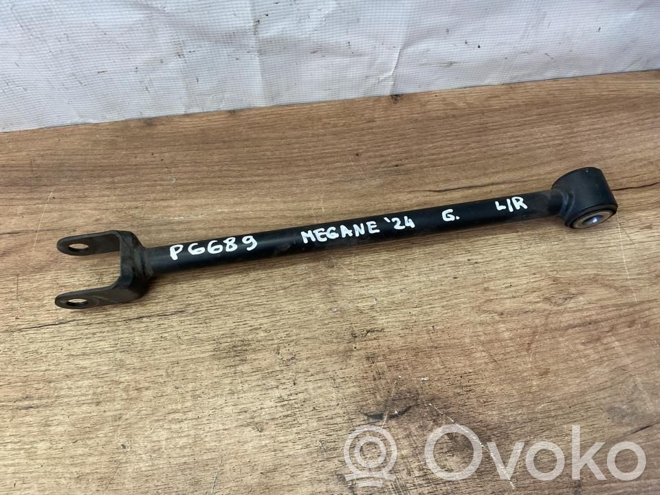 Renault Megane E-Tech Brazo de suspensión trasero 