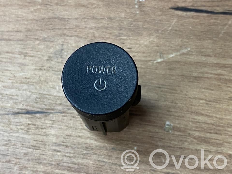 Renault Megane E-Tech Moottorin start-stop-painike/kytkin 