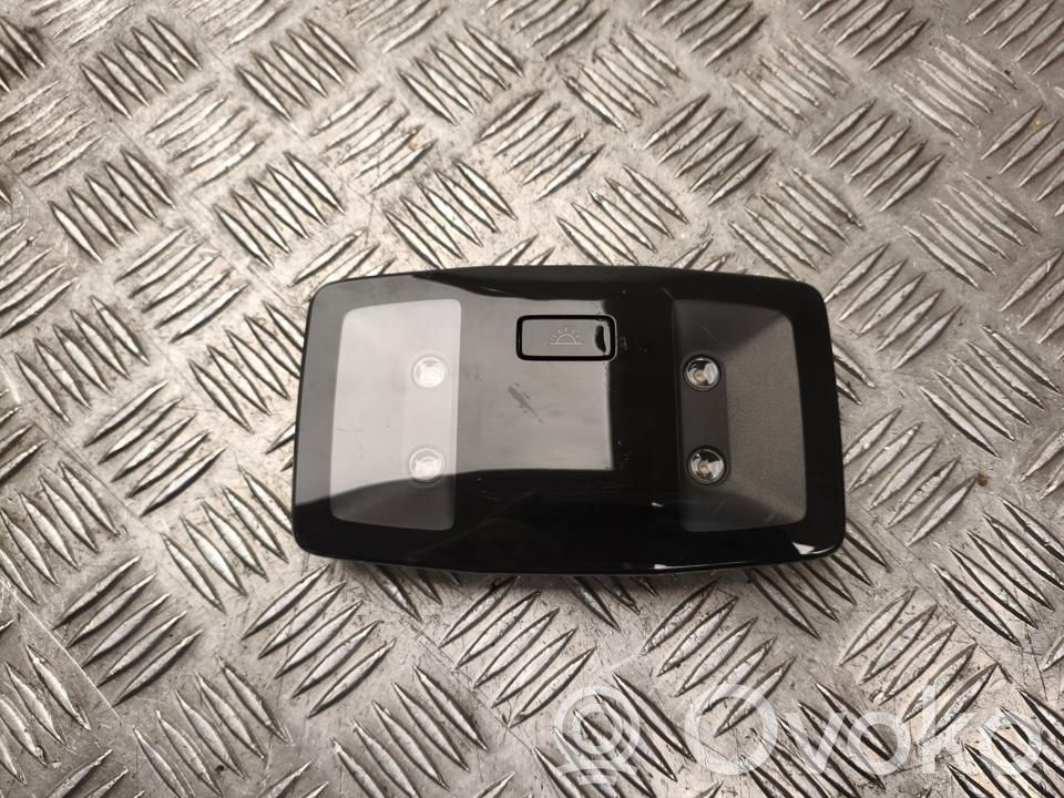 Lexus LBX Etuistuimen valo