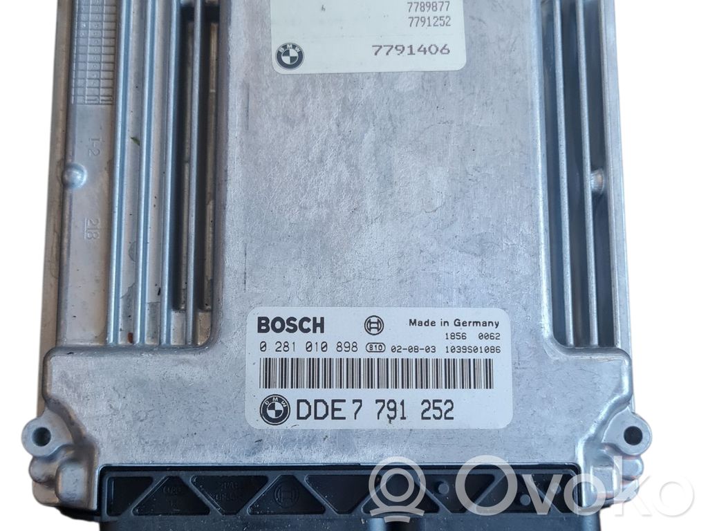 BMW 7 E65 E66 Variklio valdymo blokas 