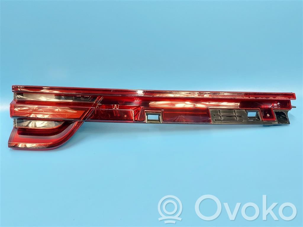 Porsche Panamera (971) Lampy tylnej klapy bagażnika 