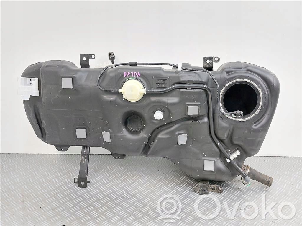 Volvo XC40 Polttoainesäiliö 