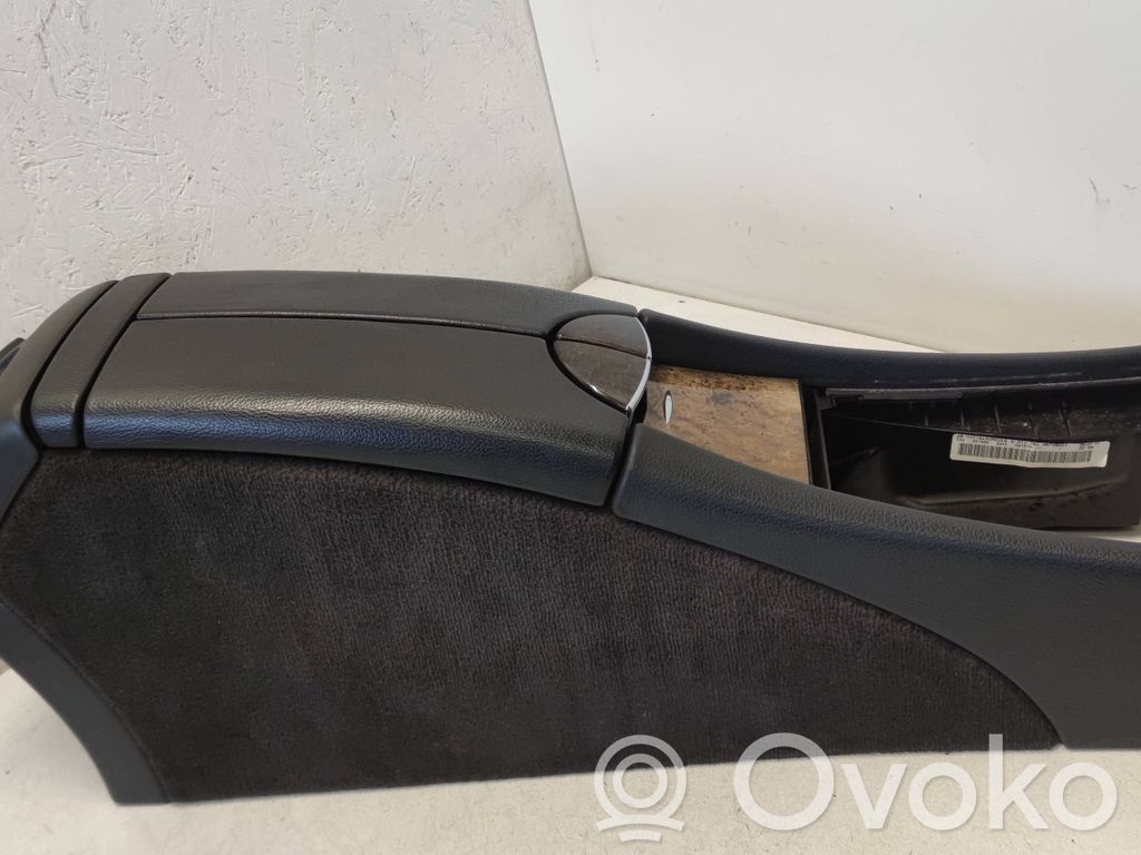 Mercedes-Benz E W211 Armrest 