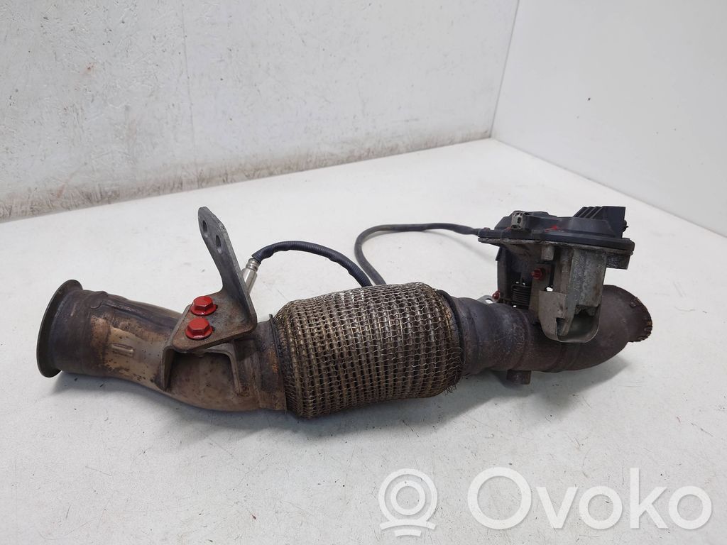 Mercedes-Benz C W205 Muffler pipe connector clamp 
