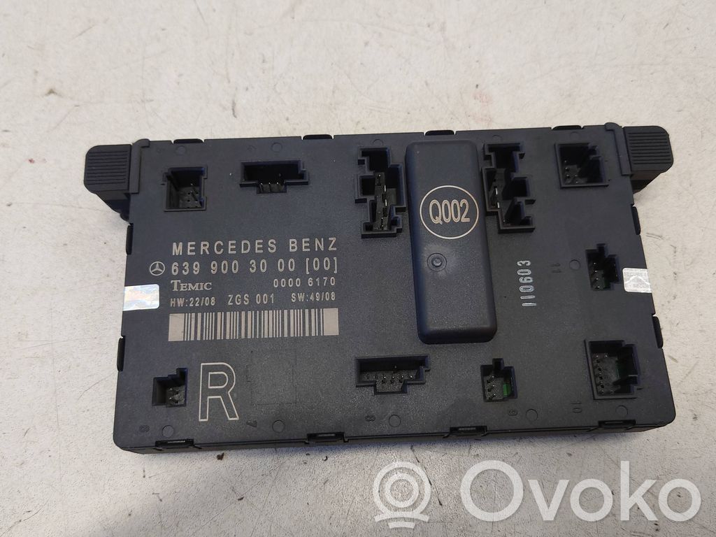 Mercedes-Benz Vito Viano W639 Door control unit/module 
