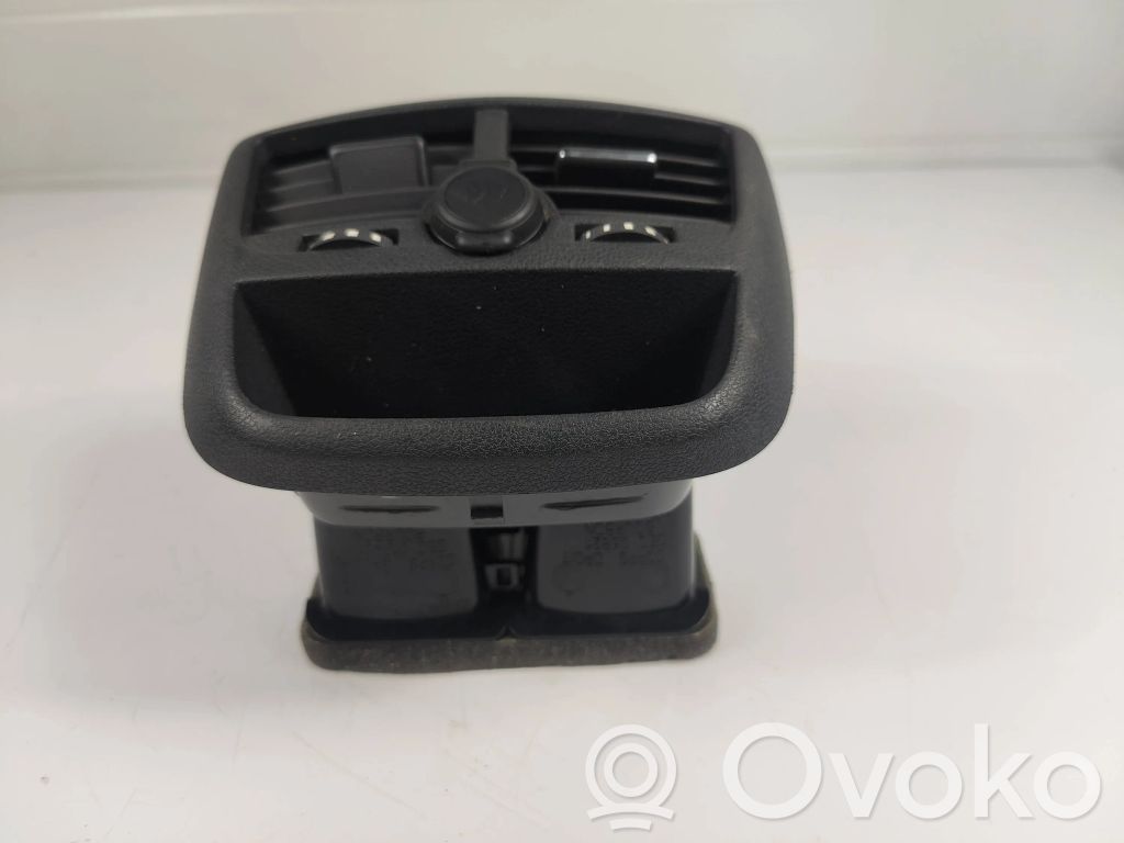 Peugeot 508 Rear air vent grill 
