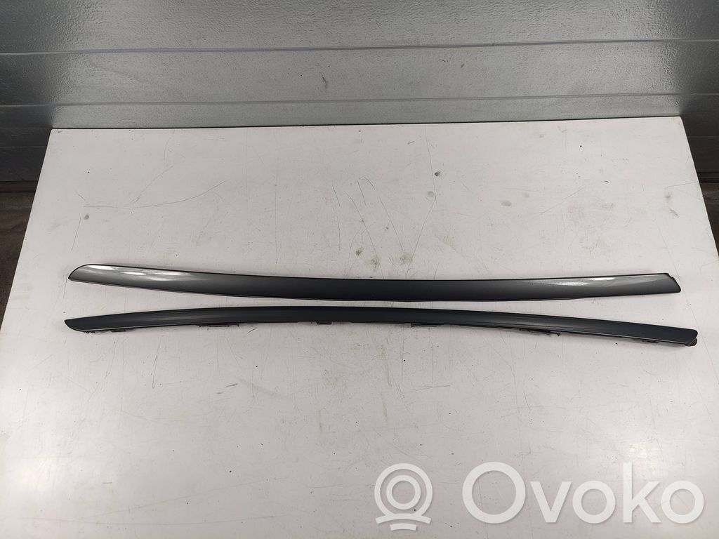 Windshield trim   9687247980