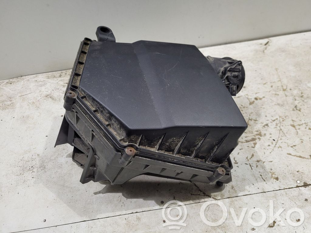 Volvo XC60 Obudowa filtra powietrza 