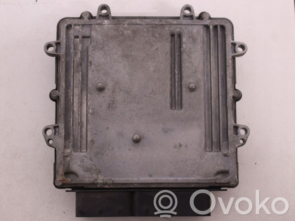 Mitsubishi Colt Engine control unit/module 