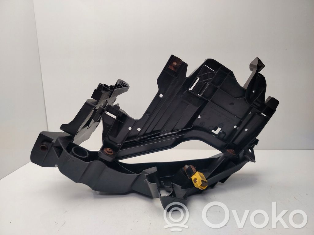 Audi A4 S4 B8 8K Uchwyt / Mocowanie lampy przedniej 
