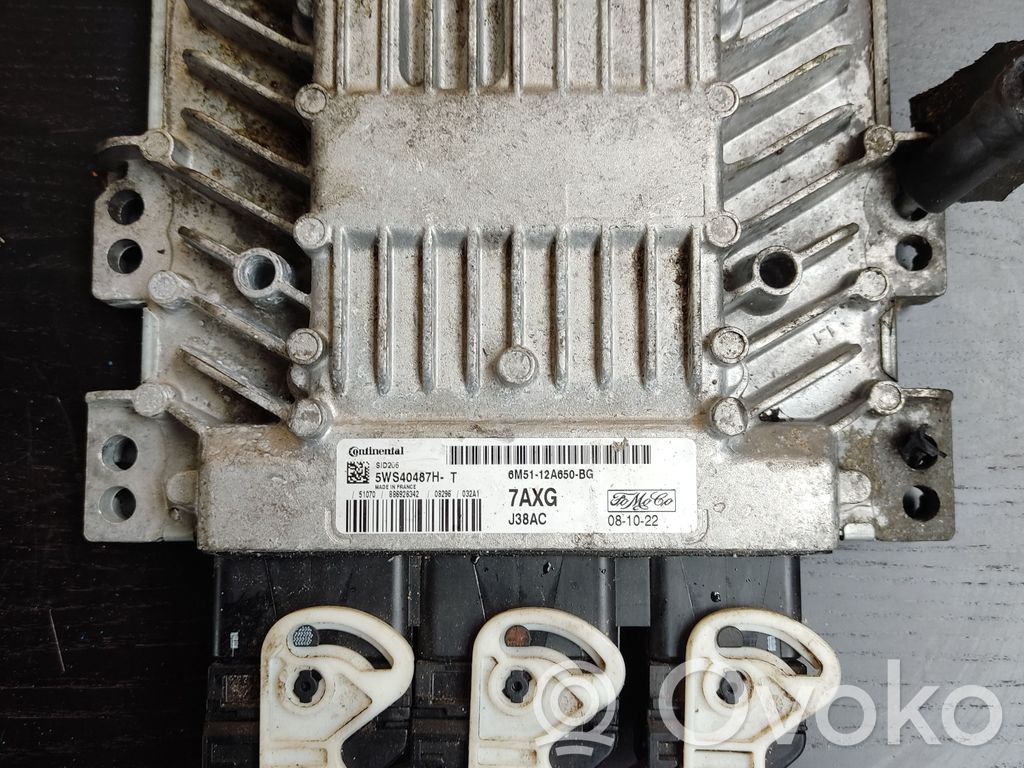 Ford Focus C-MAX Engine control unit/module 
