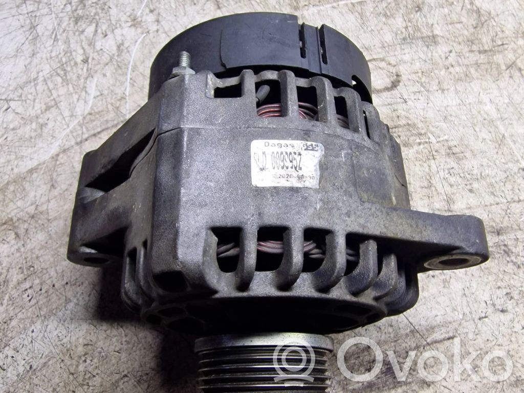 Opel Vectra B Generator/alternator 