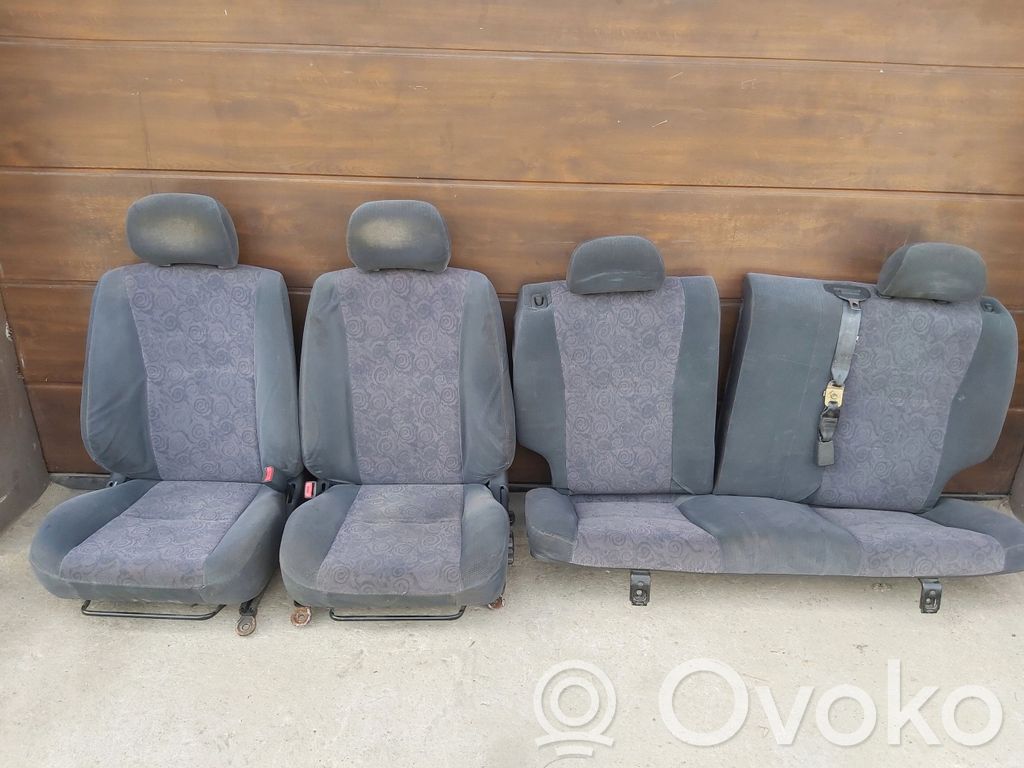 Toyota Corolla E10 Cappelliera 