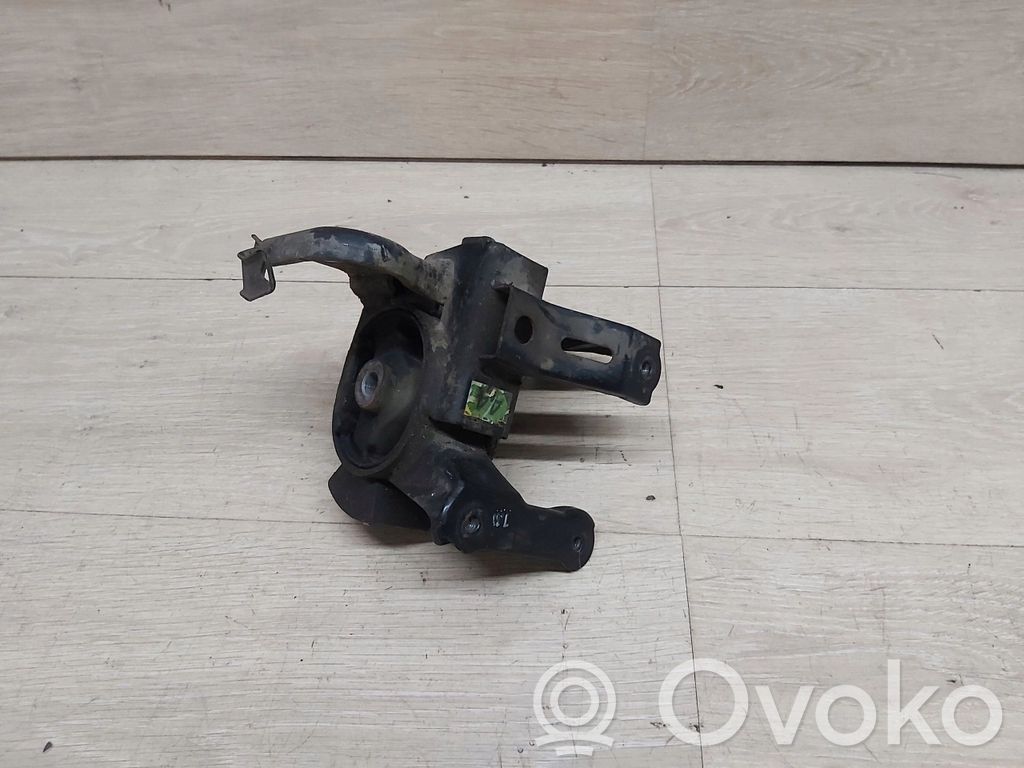 Engine mount vacuum valve   E15PODUSZKA44