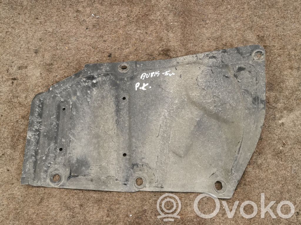 Toyota Auris E180 Engine splash shield/under tray 