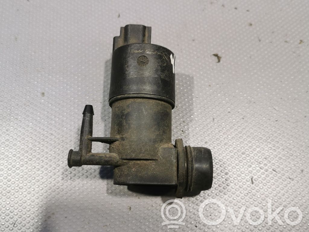 Toyota Yaris Windscreen/windshield washer pump 