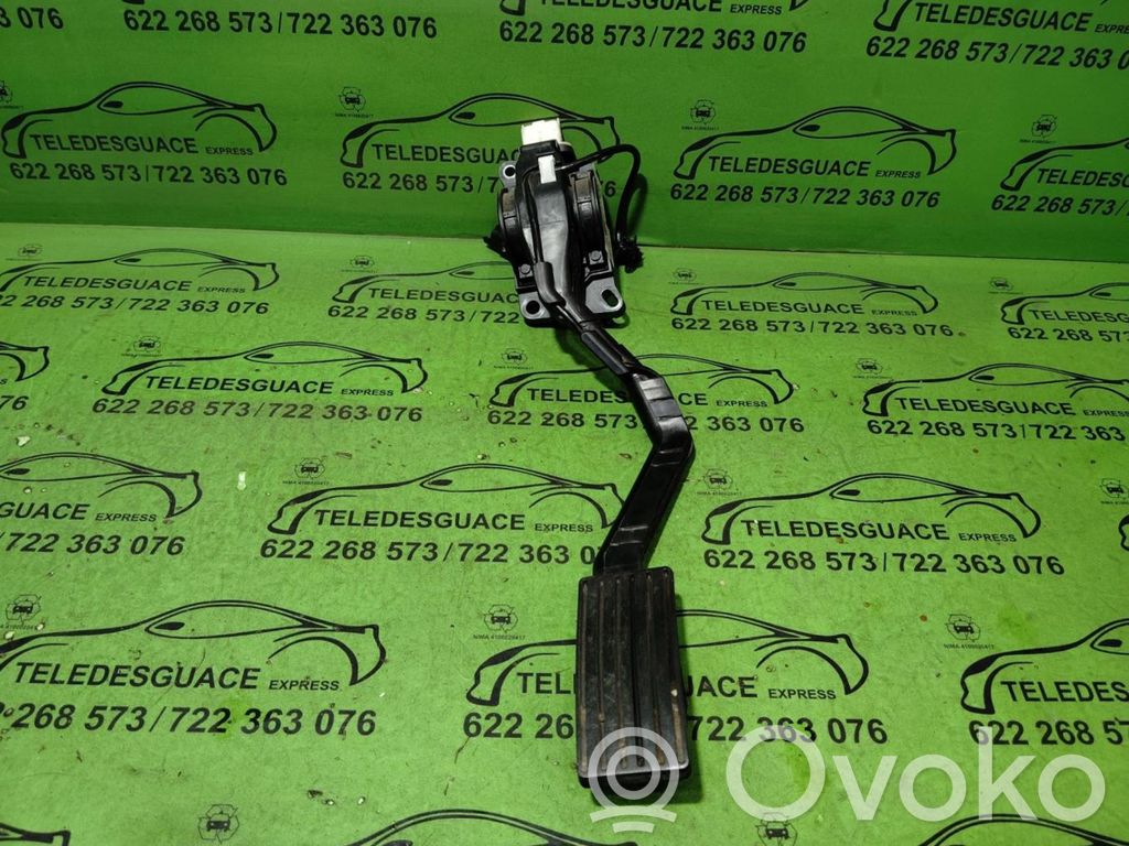 Peugeot 207 CC Akseleratora pedālis 