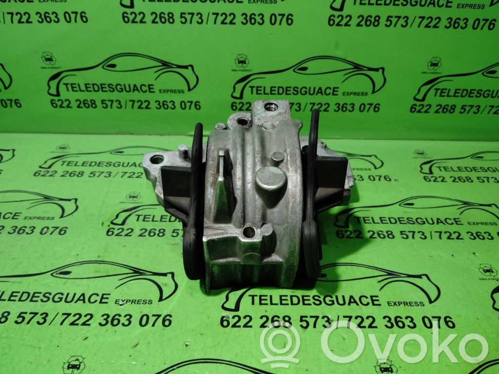 Engine mount bracket