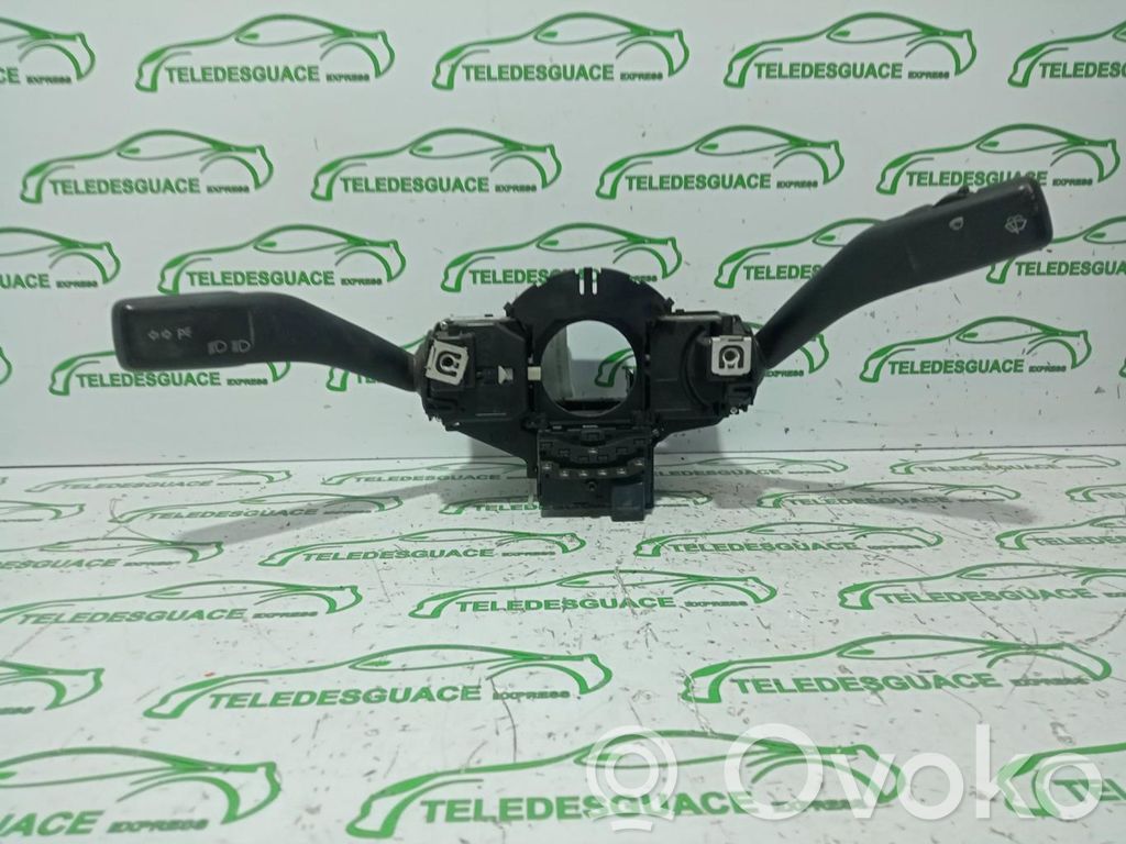 Volkswagen Golf V Interruptor de luz 