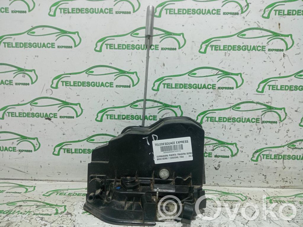 Rear door lock   7167070