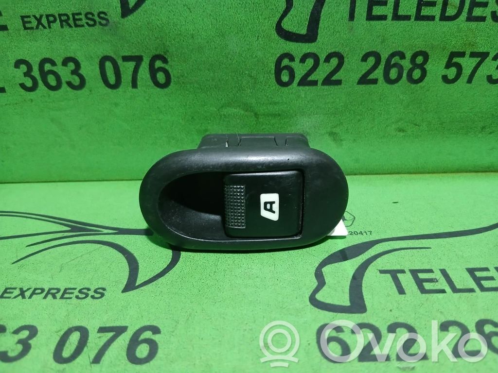 Electric window control switch   96401469XT