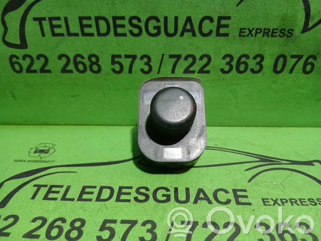 Seat Altea XL Wing mirror switch 