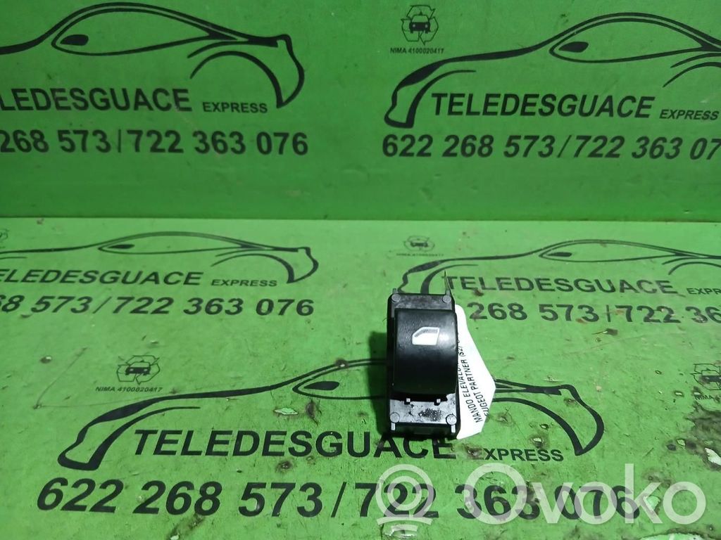 Peugeot Partner Electric window control switch 