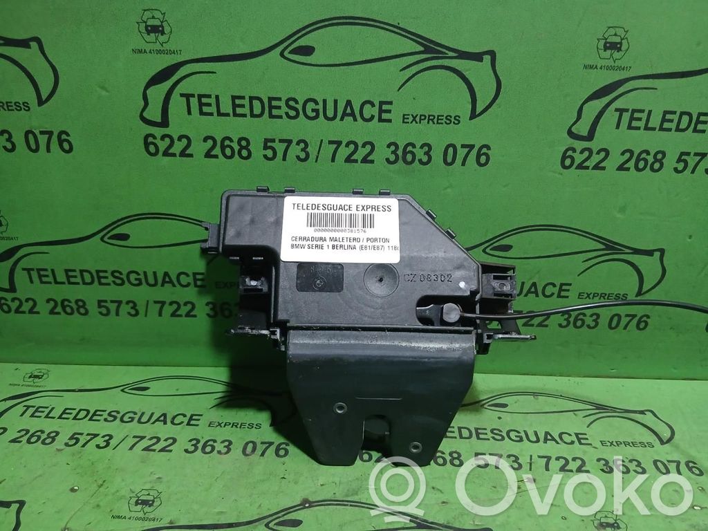 Aizmugurējā pārsega slēdzene   7840617